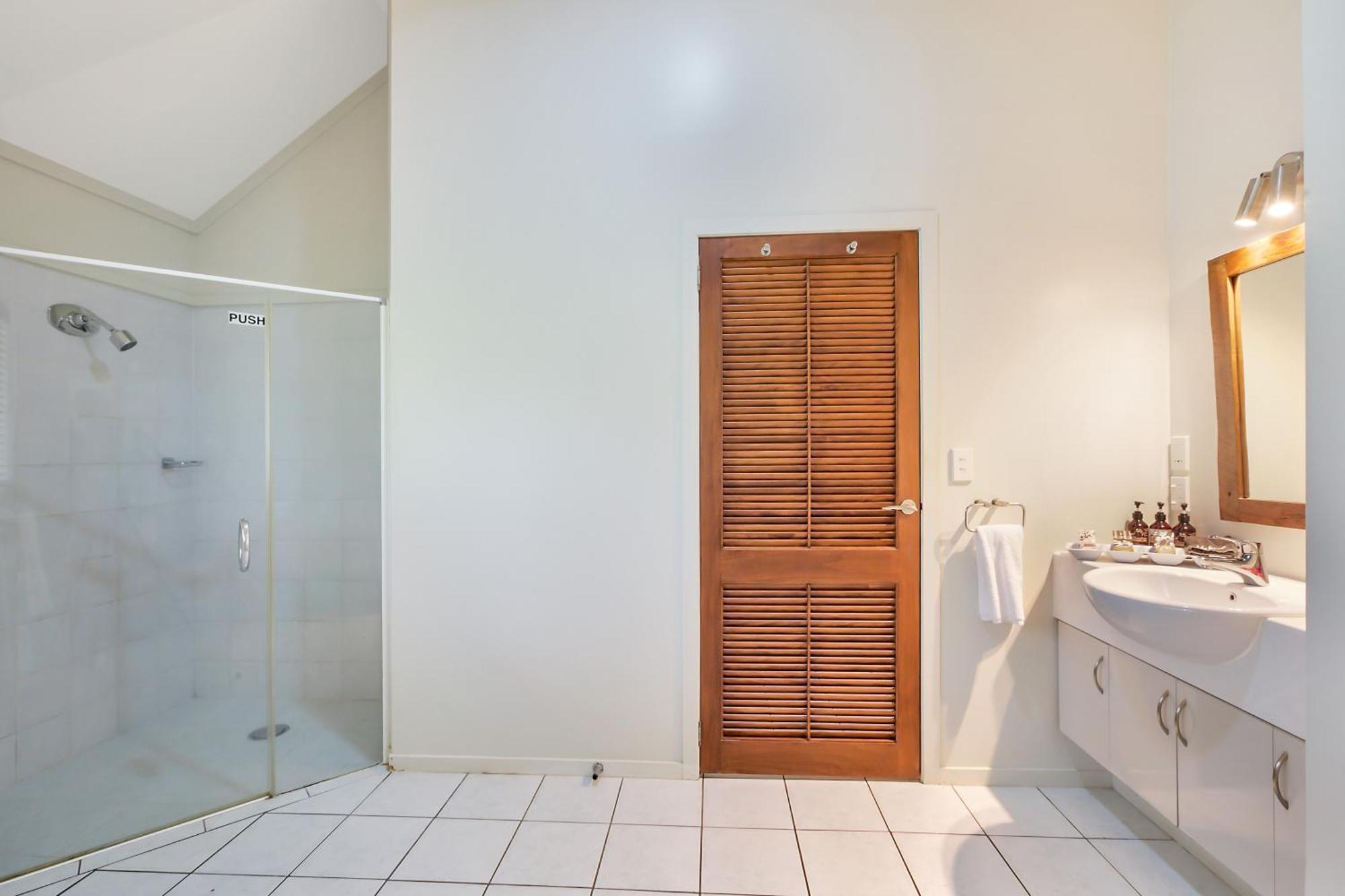 Crown Beach Resort & Spa (Adults Only) Rarotonga Exteriör bild