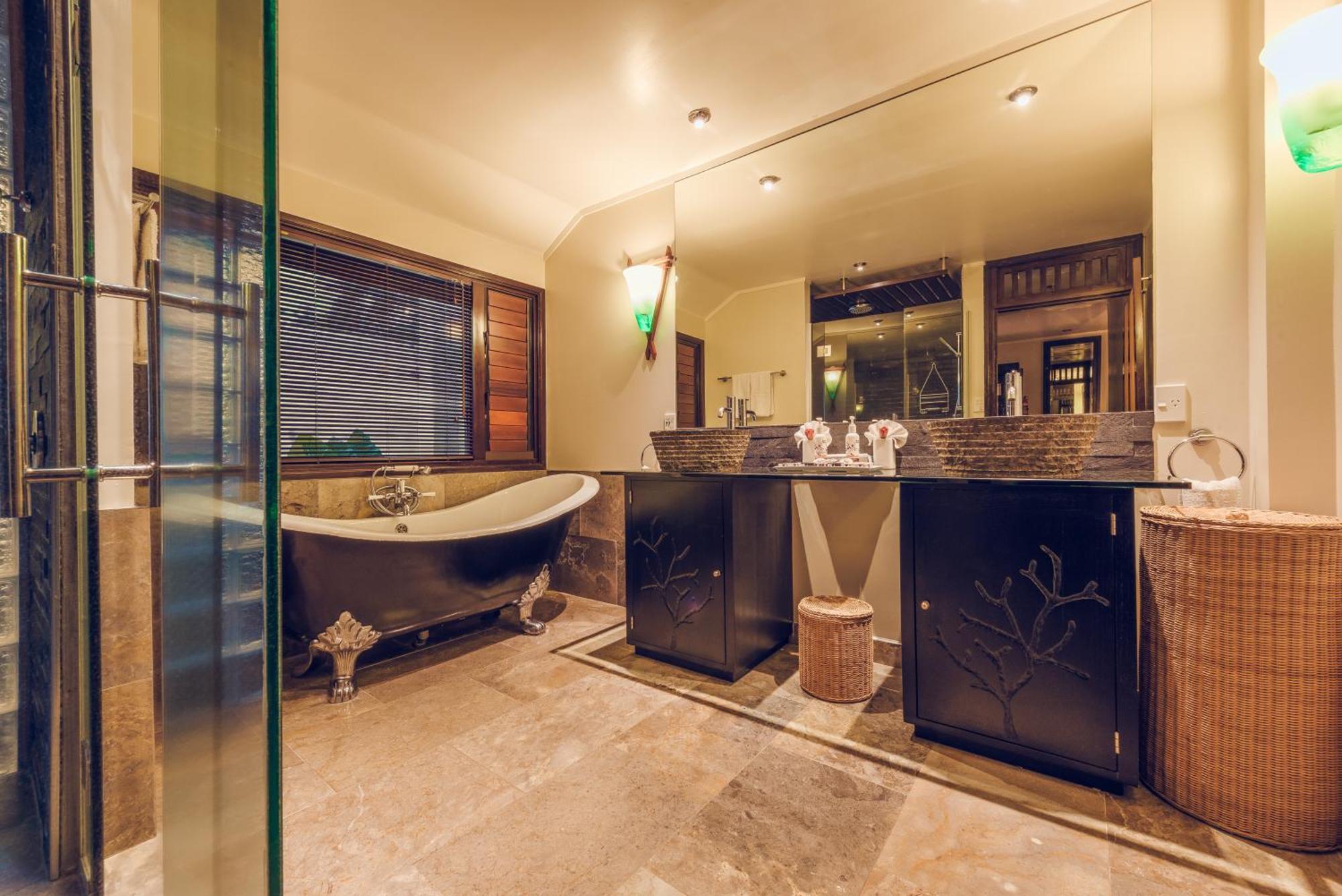 Crown Beach Resort & Spa (Adults Only) Rarotonga Exteriör bild